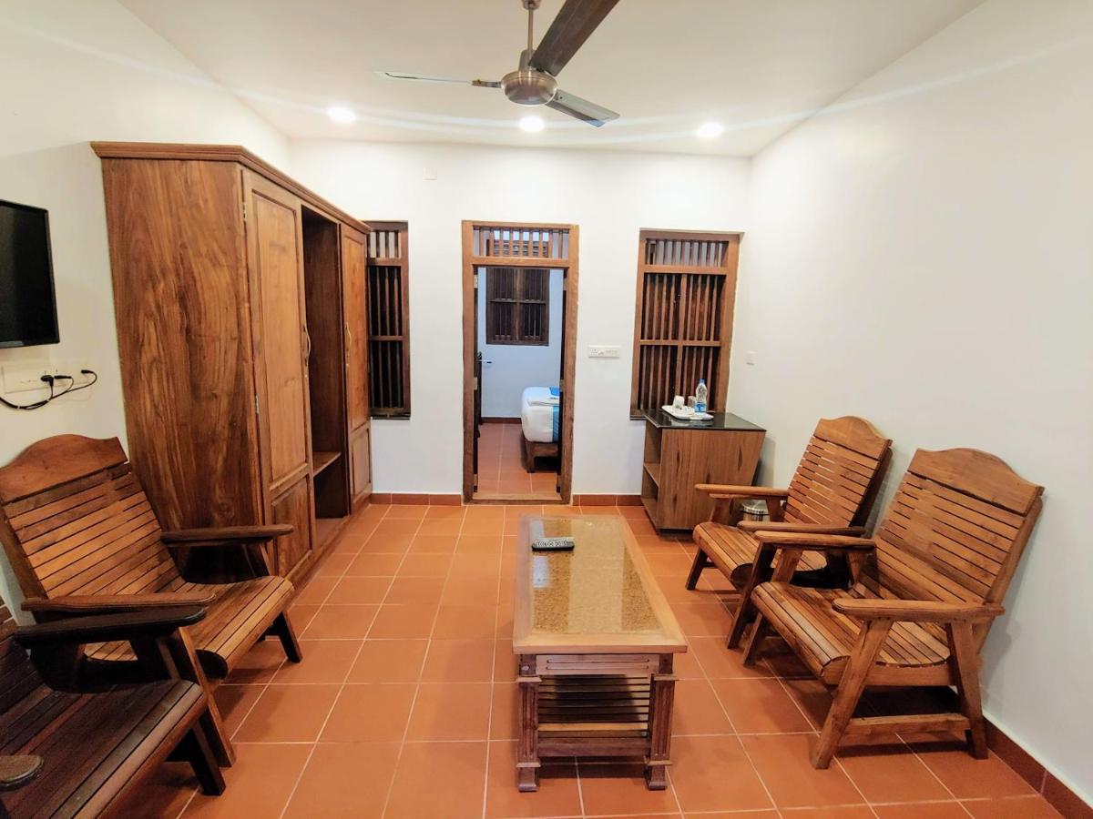 Kalpavanam Heritage Resort Thekkady Exteriör bild